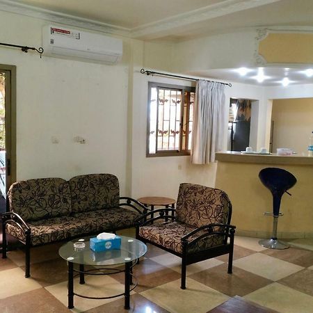 Petit Motel Beijing Abidjan Eksteriør billede