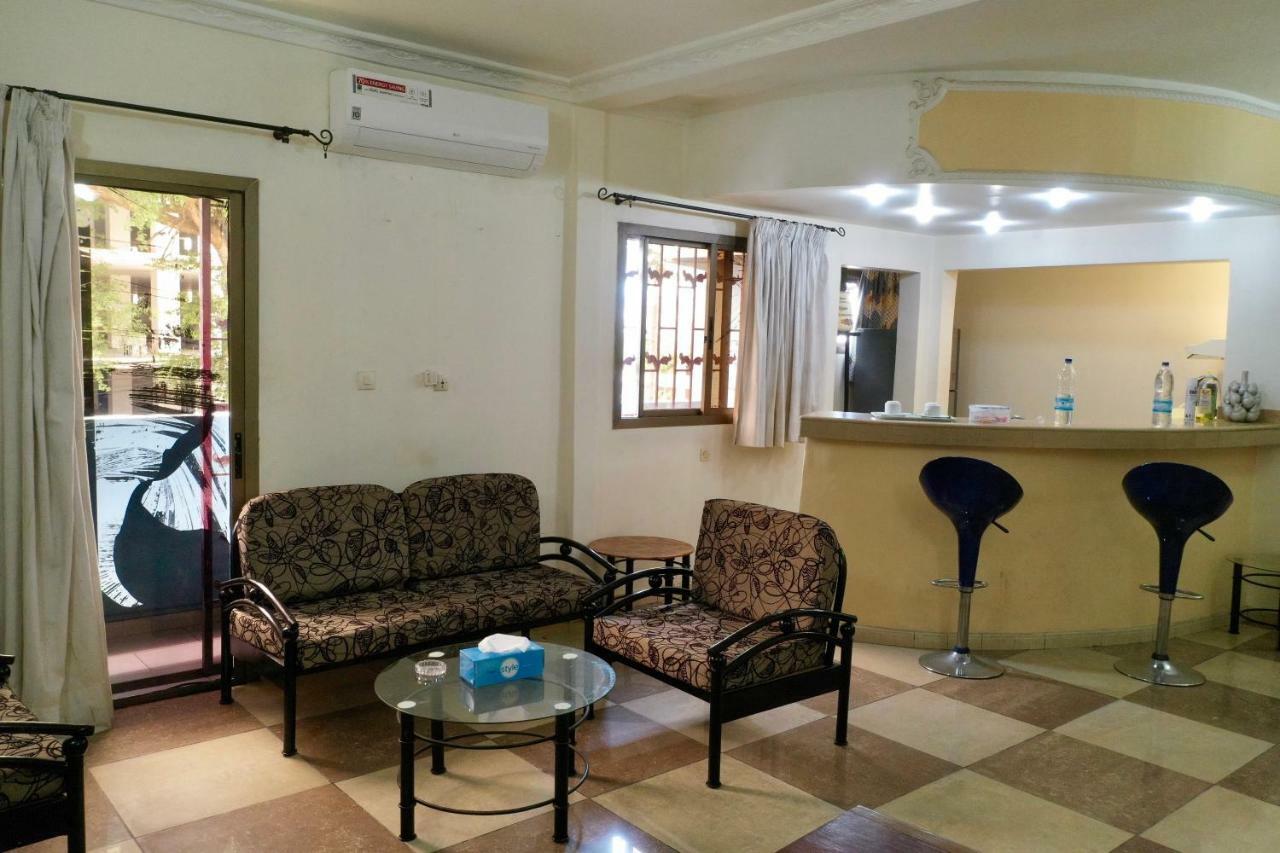 Petit Motel Beijing Abidjan Eksteriør billede